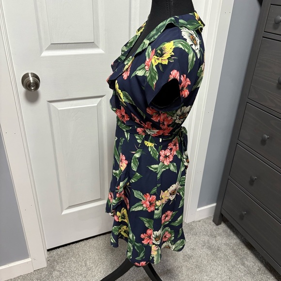 Aritzia - Sunday Best Dress - Picture 2 of 6